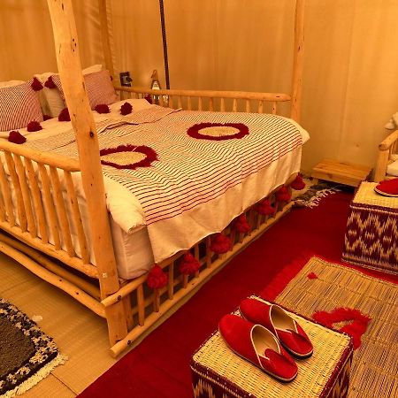 Sanmao Desert Luxury Camp Мерзуга Экстерьер фото