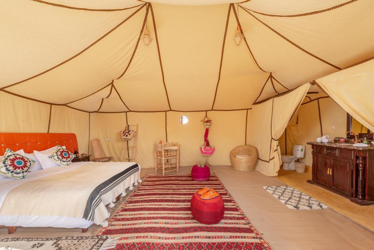 Sanmao Desert Luxury Camp Мерзуга Экстерьер фото