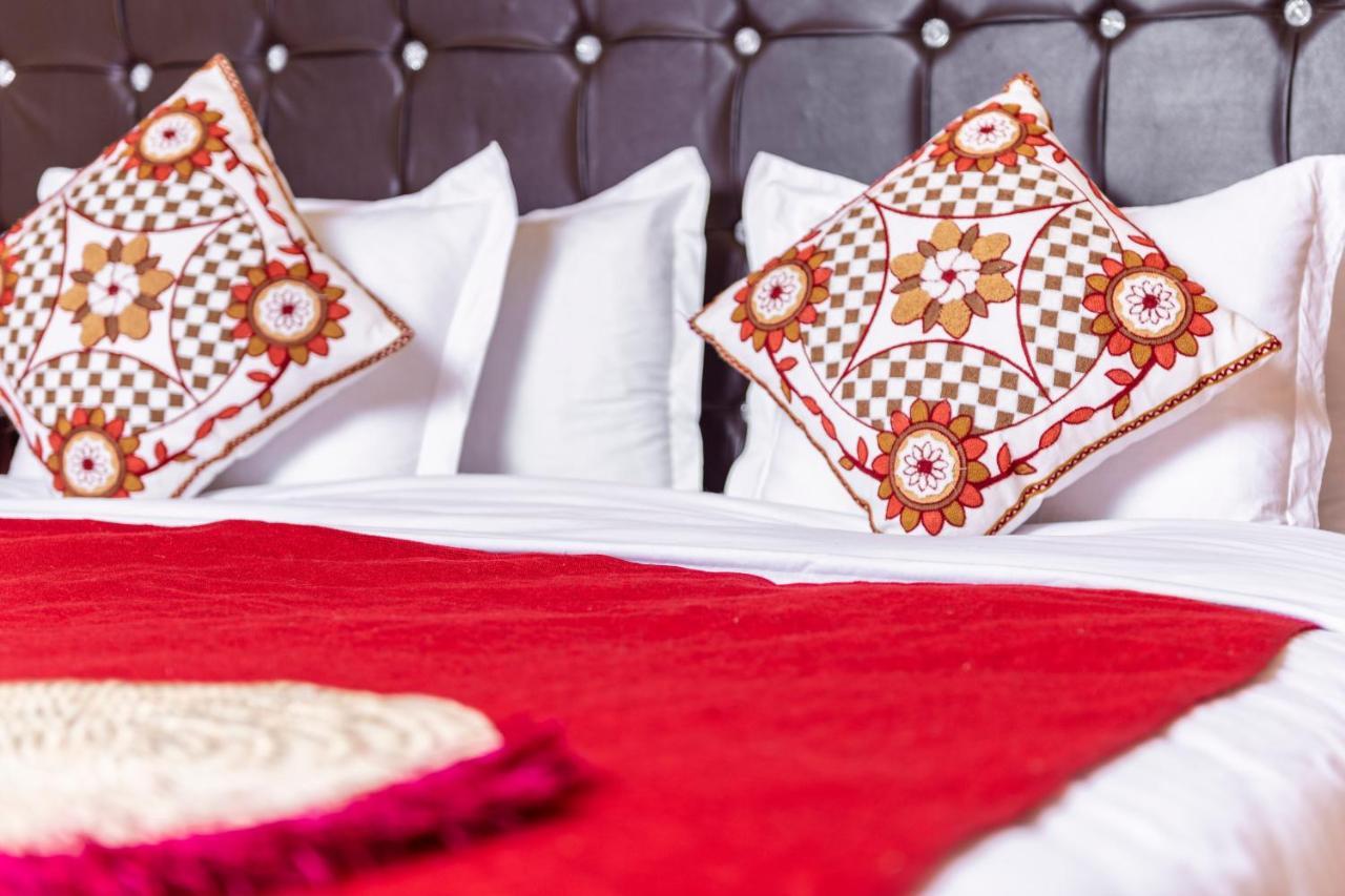 Sanmao Desert Luxury Camp Мерзуга Экстерьер фото