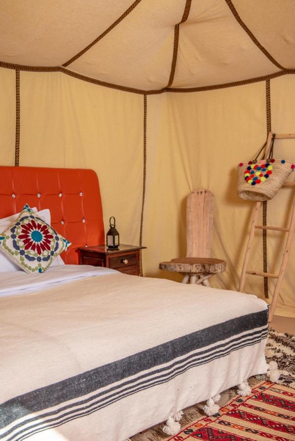 Sanmao Desert Luxury Camp Мерзуга Экстерьер фото