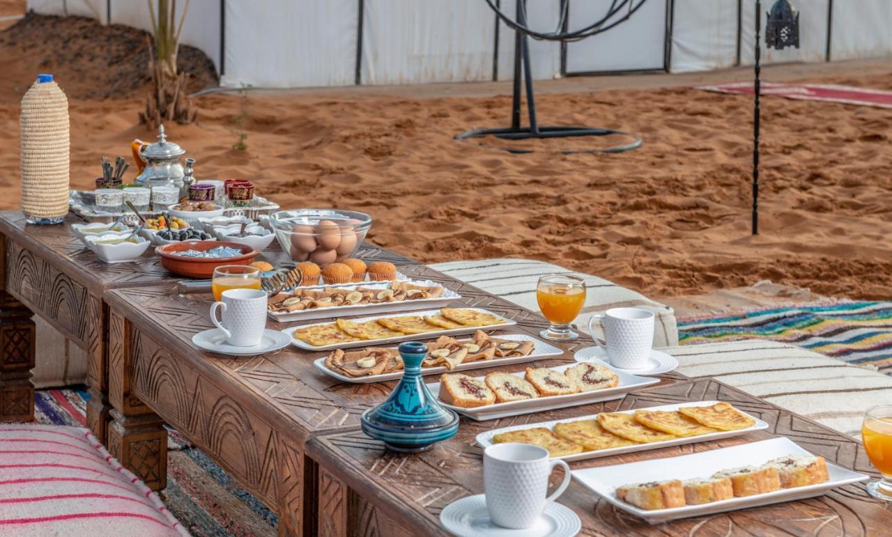 Sanmao Desert Luxury Camp Мерзуга Экстерьер фото