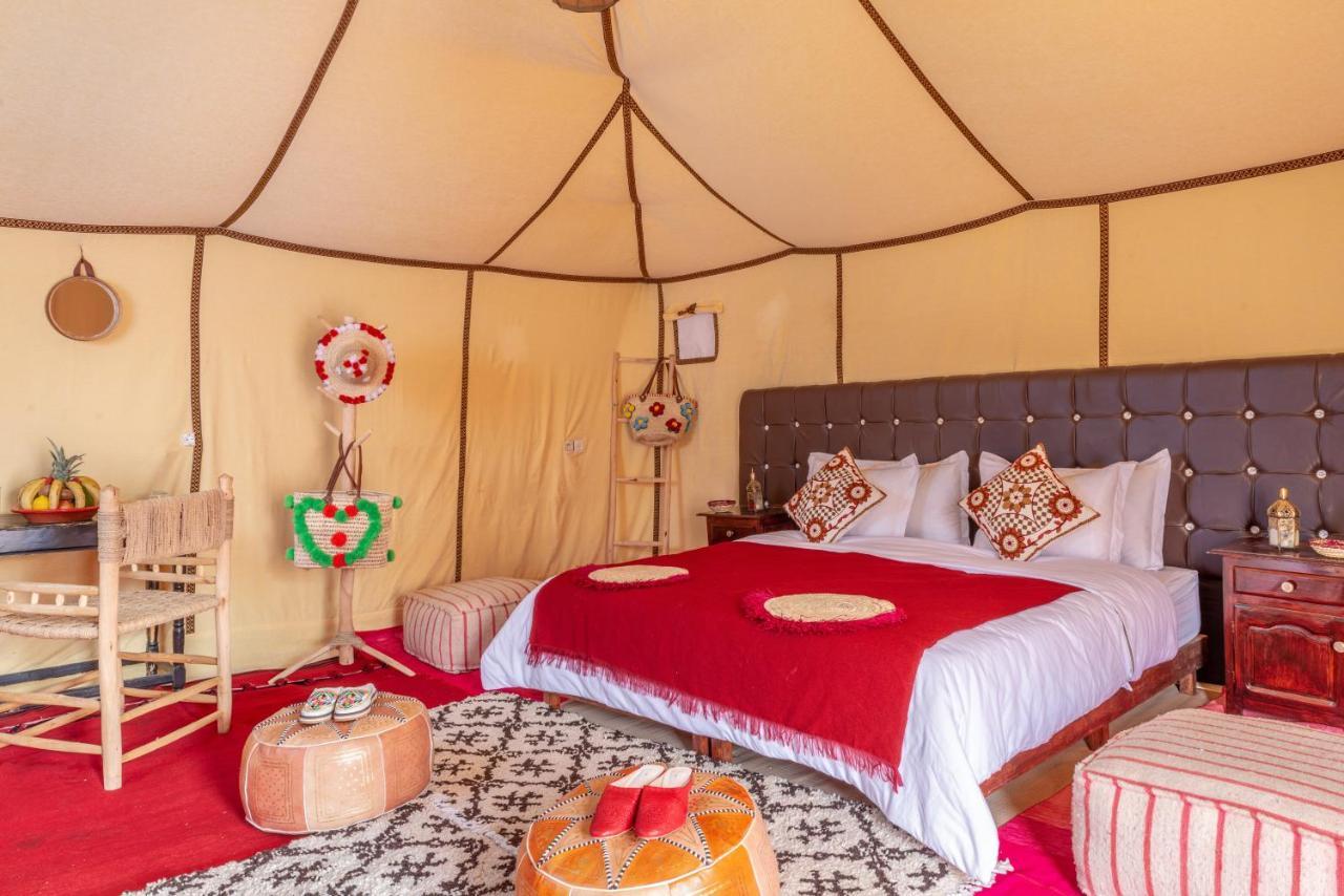 Sanmao Desert Luxury Camp Мерзуга Экстерьер фото