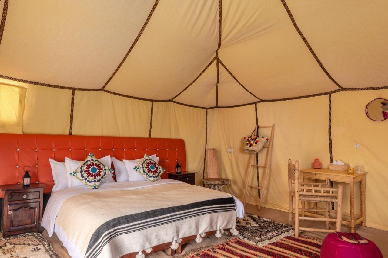 Sanmao Desert Luxury Camp Мерзуга Экстерьер фото