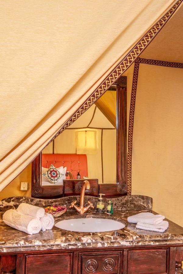 Sanmao Desert Luxury Camp Мерзуга Экстерьер фото