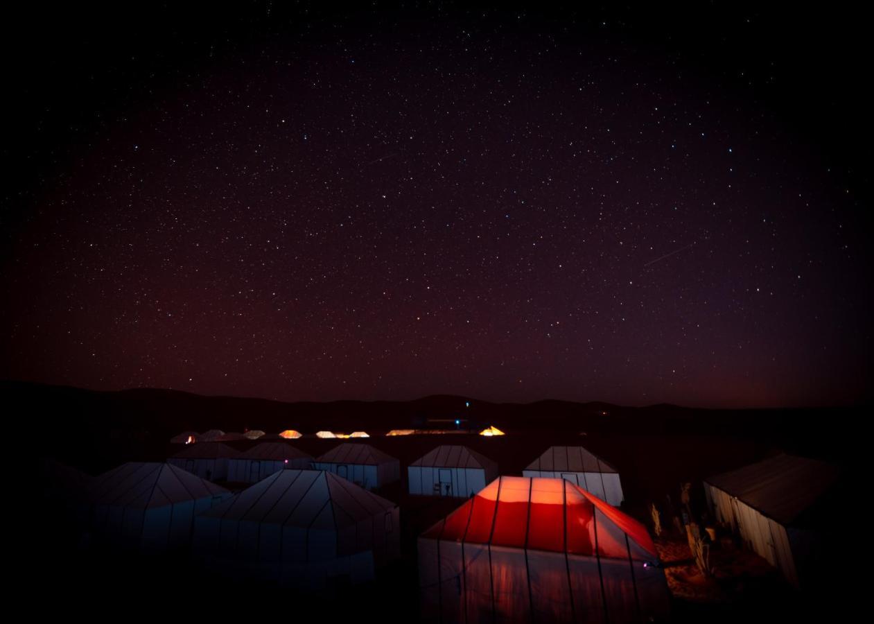 Sanmao Desert Luxury Camp Мерзуга Экстерьер фото