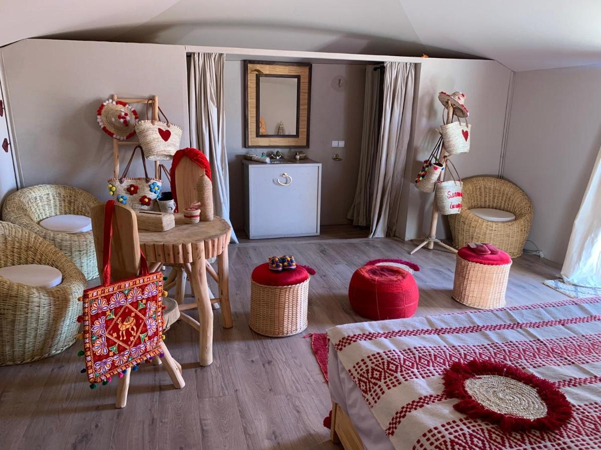 Sanmao Desert Luxury Camp Мерзуга Экстерьер фото